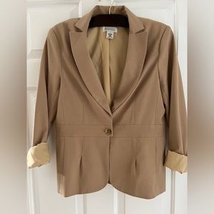 Barney’s New York, women’s camel blazer, size 8.